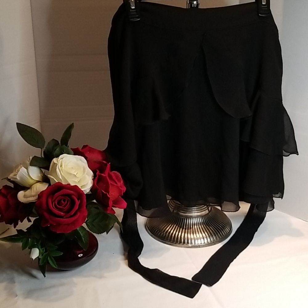 Forever 21 black skirt